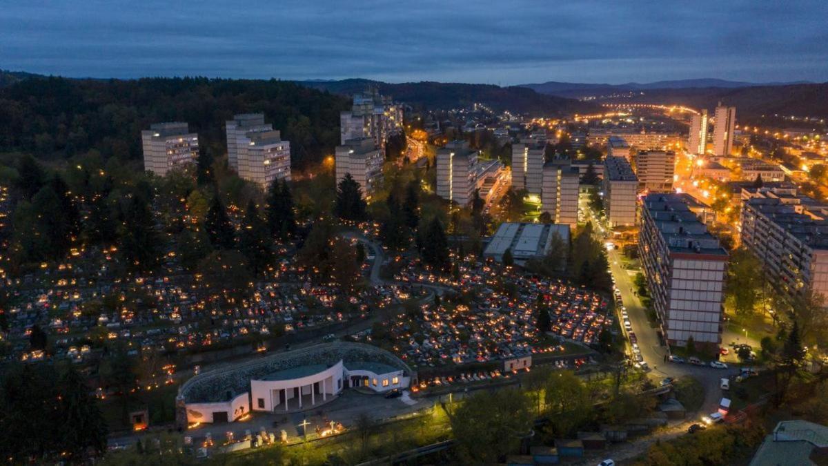 Central Apartman Salgótarján Kültér fotó